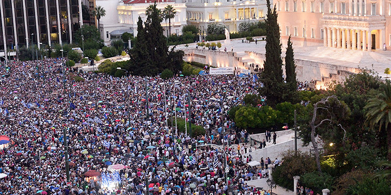Manifestazione ad Atene a favore del Sì per il referendum di domenica 5 luglio, 30 giugno 2015 (Milos Bicanski/Getty Images)