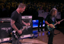 I Metallica suonano l'inno americano alle finali NBA