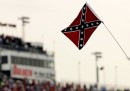 Perché alcuni tifosi di calcio usano la bandiera confederata?
