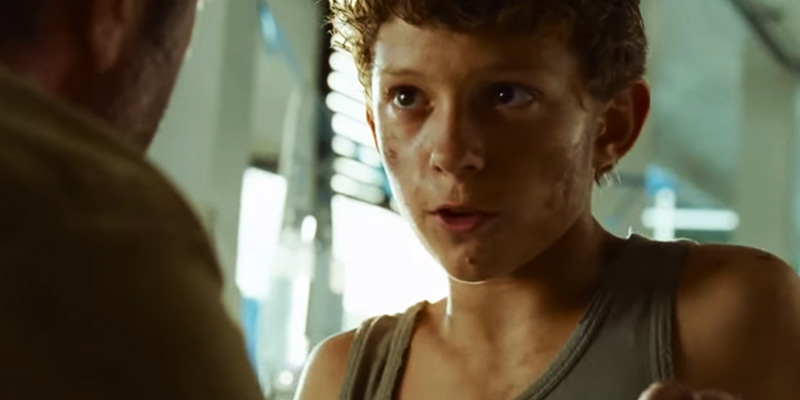 Tom Holland in una scena di "The Impossible", film del 2012 (YouTube)