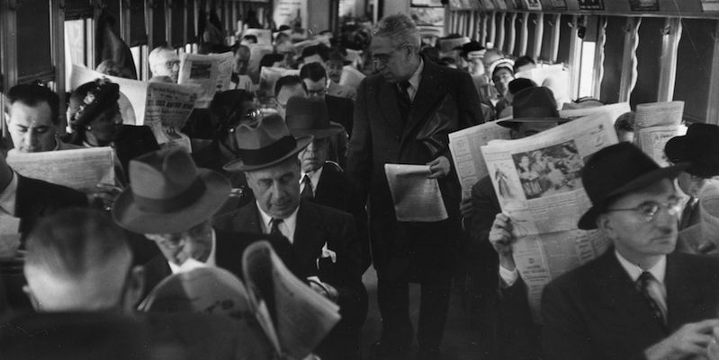 Un treno a Philadelphia, nel 1955. (Three Lions/Getty Images)