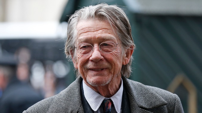 L’attore inglese John Hurt ha detto di avere un cancro al pancreas