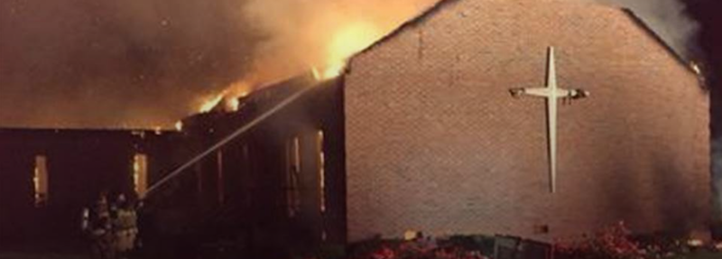 Una storica chiesa di neri in South Carolina è stata distrutta da un incendio la notte del 30 giugno