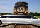 Lo scontro tra un treno e una limousine