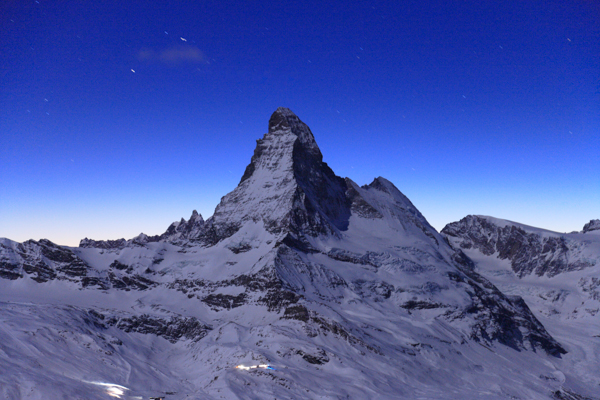 La Cresta dell'Hörnli, sul versante svizzero del Cervino. (Chris Wallberg/picture-alliance/dpa/AP Images)