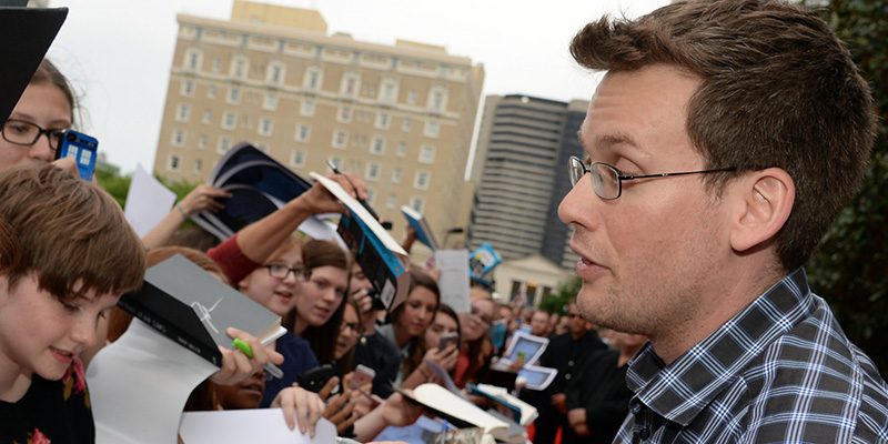 John Green, nel 2014 (Rick Diamond/Getty Images for Allied)