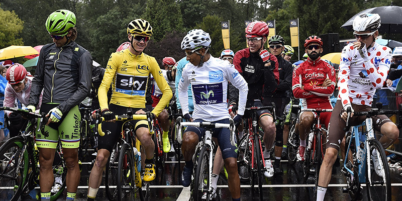 Le quattro maglie del Tour de France, il 26 luglio 2015 (ERIC FEFERBERG/AFP/Getty Images)