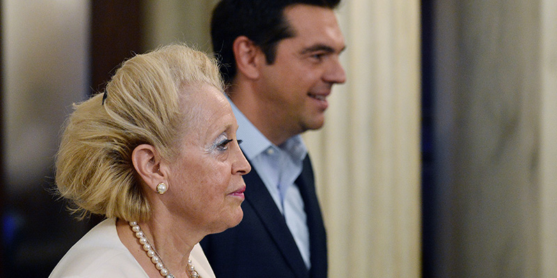 Vassiliki Thanou, nuova prima ministra della Grecia, e Alexis Tsipras, Atene, 27 agosto 2015 (LOUISA GOULIAMAKI/AFP/Getty Images)