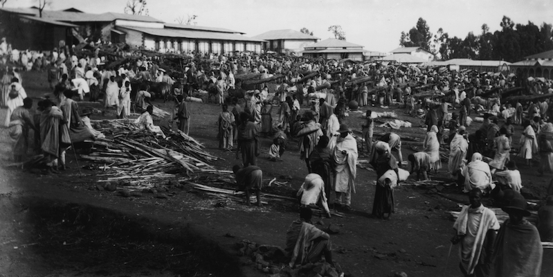 Il mercato di Addis Ababa, l'attuale Etiopia, nel 1936. (Rickards/Fox Photos/Getty Images)