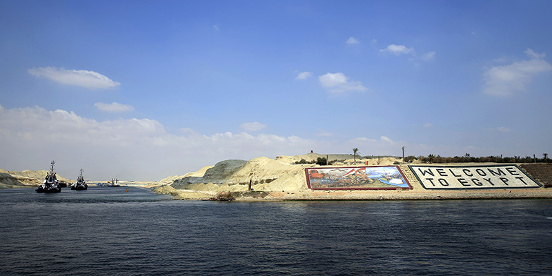 Una nuova sezione del Canale di Suez. (AP Photo/Hassan Ammar, File)