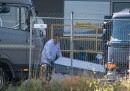 Le indagini per identificare le 71 persone morte dentro un camion in Austria