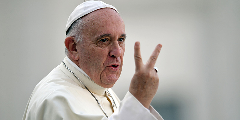 Papa Francesco in piazza San Pietro, agosto 2015 (FILIPPO MONTEFORTE/AFP/Getty Images)