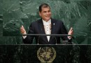 Un tribunale dell'Ecuador ha chiesto l'arresto dell'ex presidente Rafael Correa