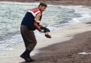 La foto del bambino siriano morto in Turchia