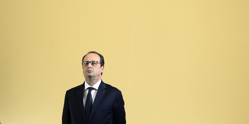 Francois Hollande all'Eliseo, a Parigi, il primo maggio 2015. (ALAIN JOCARD/AFP/Getty Images)