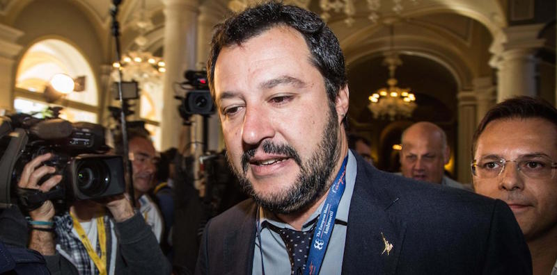 Matteo Renzi è «un verme», ha detto Salvini