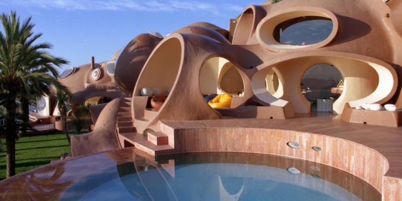 Il Palazzo delle Bolle di Cardin è in vendita