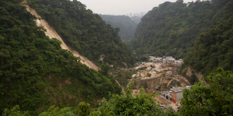 Almeno 131 persone sono morte per una frana a El Cambray, in Guatemala