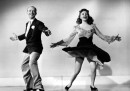 Fred Astaire e Joan Leslie ballano insieme