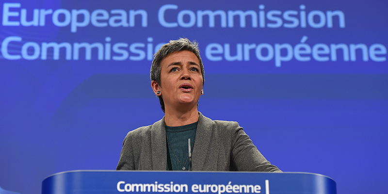 Il Commissario europeo per la concorrenza Margrethe Vestager (EMMANUEL DUNAND/AFP/Getty Images)