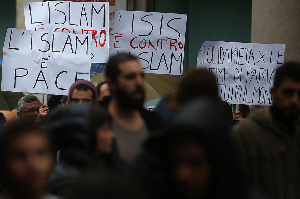Le manifestazioni dei musulmani contro il