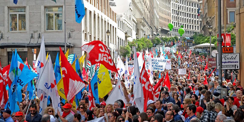 Un momento della manifestazione della scuola a Roma, 5 maggio 2015.
ANSA/ALESSANDRO DI MEO