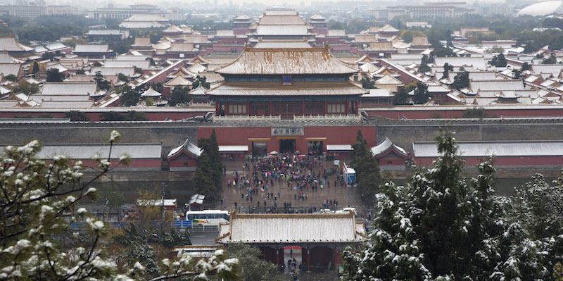 La Città proibiita con la neve, Pechino, 6 novembre 2015. 
(AP Photo/Ng Han Guan)