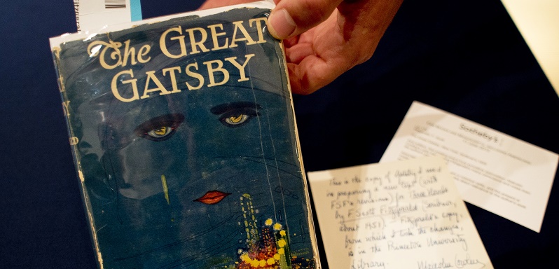 La copertina della prima edizione di "Il grande Gatsby" di Francis Scott Fitzgerlald.
 (Photo: DON EMMERT/AFP/Getty Images)
