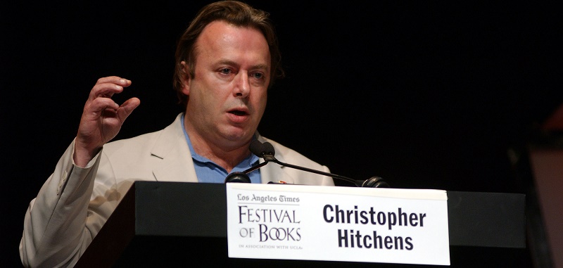 Christopher Hitchens nel 2004 
(Photo by Amanda Edwards/Getty Images)