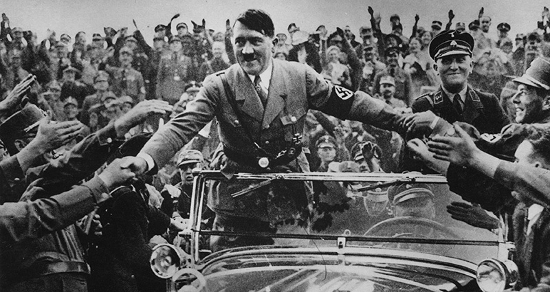 Adolf Hitler a Norimberga nel 1933 (Hulton Archive/Getty Images)
