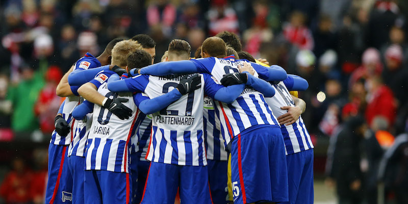 La squadra dell'Hertha Berlino (AP Photo/Matthias Schrader)