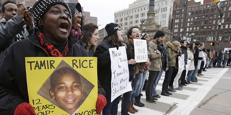 Dimostrazione per Tamir Rice a Cleveland, dicembre 2014 (AP Photo/Tony Dejak, File)