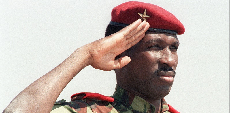 Thomas Sankara nel 1986 mentre era in carica come presidente del Burkina Faso.
(Photo credit should read ALEXANDER JOE/AFP/Getty Images)