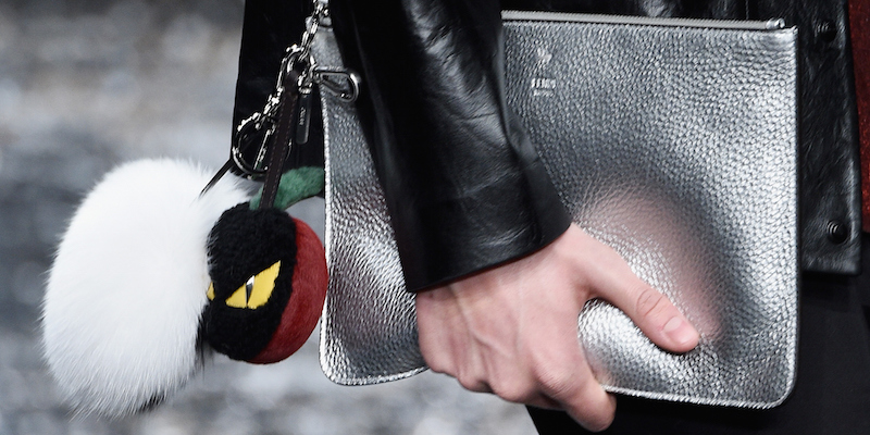 Un accessorio di Fendi, a una sfilata del 22 giugno 2015 a Milano
(Pietro D'Aprano/Getty Images)