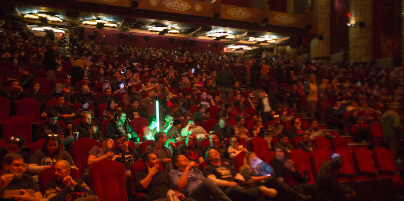 Un cinema di Los Angeles dove sta per essere proiettato "Star Wars: Il risveglio della Forza". 17 dicembre 2015.
(David McNew/Getty Images)