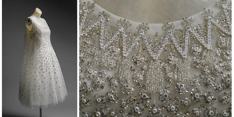 L'abito "L'Eléphant Blanc" di Dior disegnato dallo stilista Yves Saint Laurent per la collezione primavera/estate 1958
(Metropolitan Museum of Art)