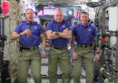 Il video degli astronauti che ci augurano buone feste dallo Spazio
