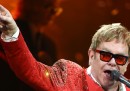 Elton John dice che i siti che rivendono i biglietti dei concerti sono «vergognosi»