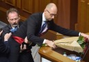 Il video della gigantesca rissa al Parlamento ucraino