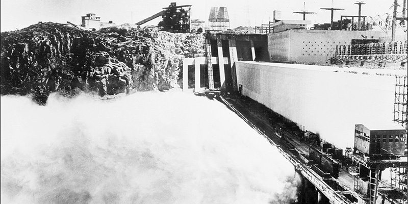 La costruzione della Grande diga di Assuan, 1967 (AFP/Getty Images)