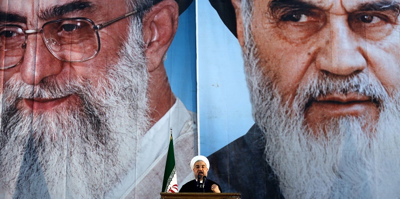 Il presidente iraniano Hassan Rouhani durante il comizio celebrativo l'11 febbraio del 2014 in occasione del 25esimo anniversario della rivoluzione iraniana. 
(ATTA KENARE/AFP/Getty Images)