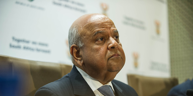Il ministro delle Finanze del Sudafrica Pravin Gordhan. 
(MUJAHID SAFODIEN/AFP/Getty Images)