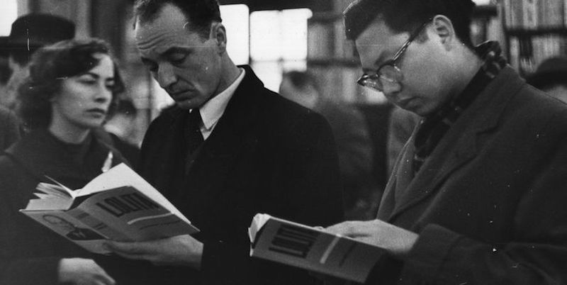 I lettori di Lolita a Londra, nel 1959 (Keystone/Getty Images)