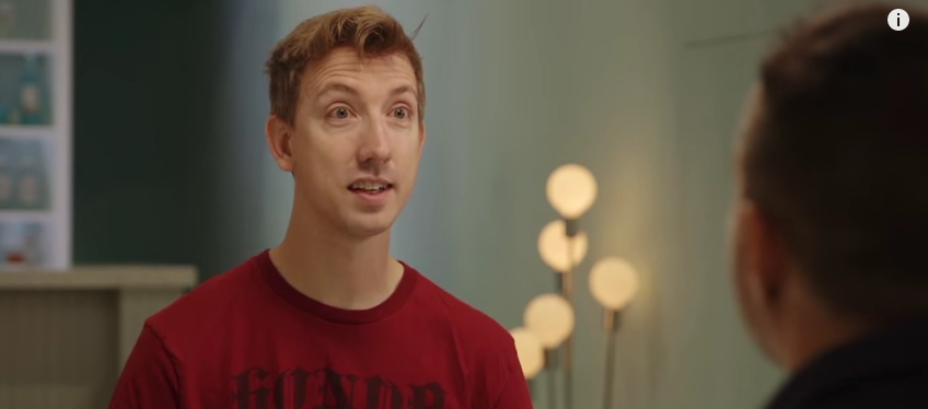 Se i più fastidiosi status su Facebook fossero pronunciati in una vera conversazione