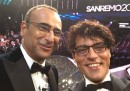 Il selfie di Gabriel Garko e Carlo Conti sul palco di Sanremo