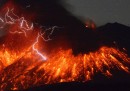 La grande eruzione del vulcano Sakurajima in Giappone