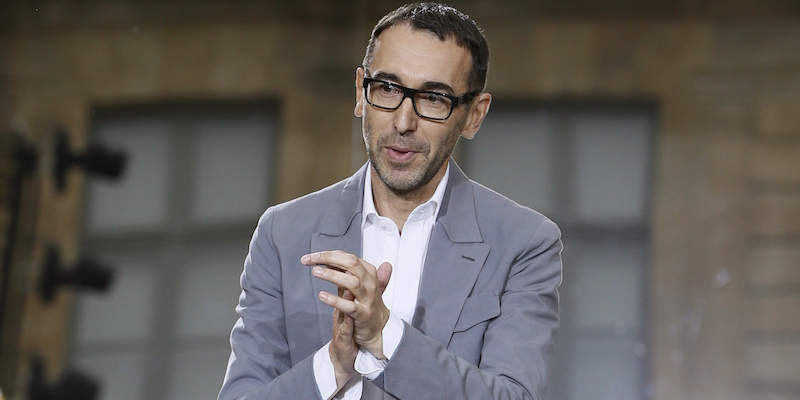 Alessandro Sartori dopo la collezione primavera/estate 2015 di Berluti a Parigi, 26 giugno 2015.
(PATRICK KOVARIK/AFP/Getty Images)