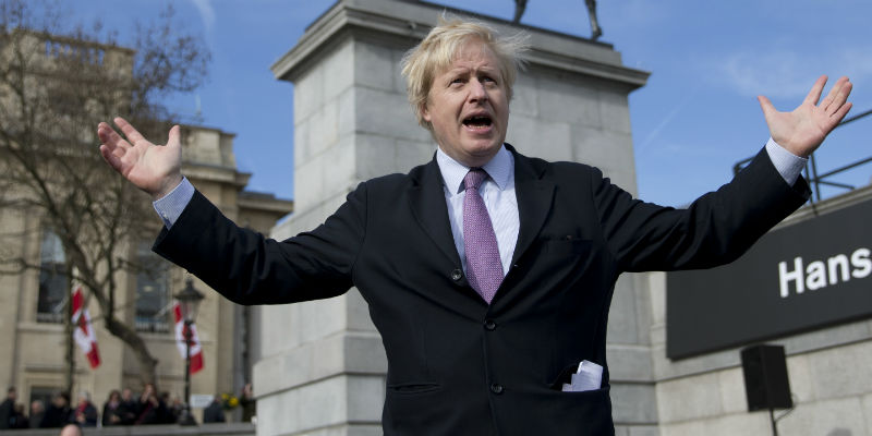 La volta che Boris Johnson si inventò che il palazzo della Commissione Europea stava per esplodere
