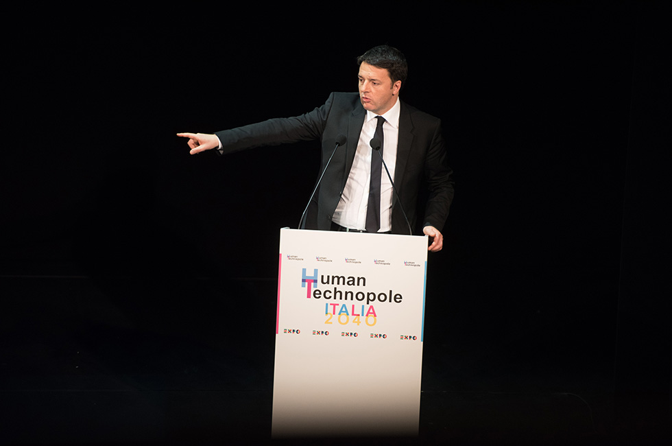 Matteo Renzi, Milano, 24 febbraio 2016 (Piero Cruciatti / LaPresse)