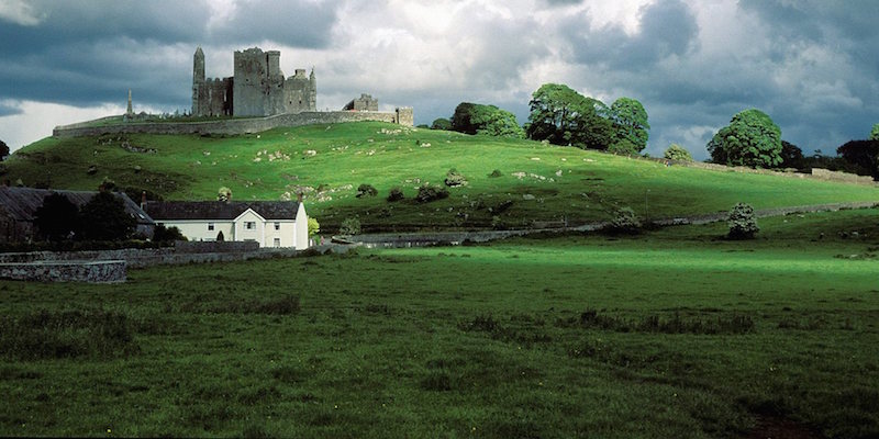 La Rocca di Cashel, conosciuta anche come Rocca di San Patrizio, nel Tipperary, in Irlanda (Rosario Fiore)